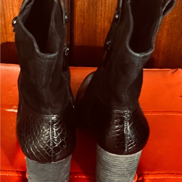 Vince Black Leather Cowboy Heeled Boots - Picture 3 of 7